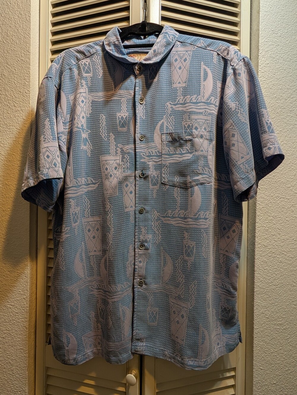 men Kahala Hawaiian shirt large